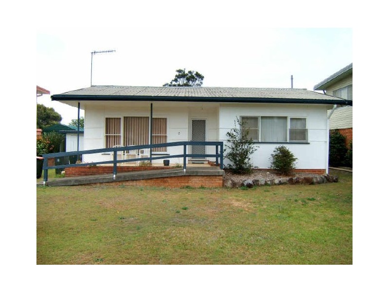 17 Ocean Street, North Haven NSW 2443