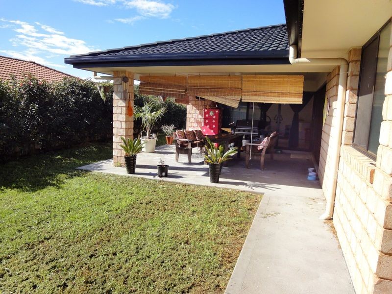2 Alexander Close, Dunbogan NSW 2443