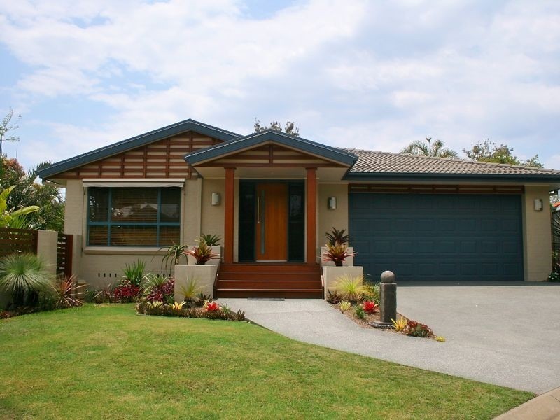 2 Tallarook Close, Dunbogan NSW 2443