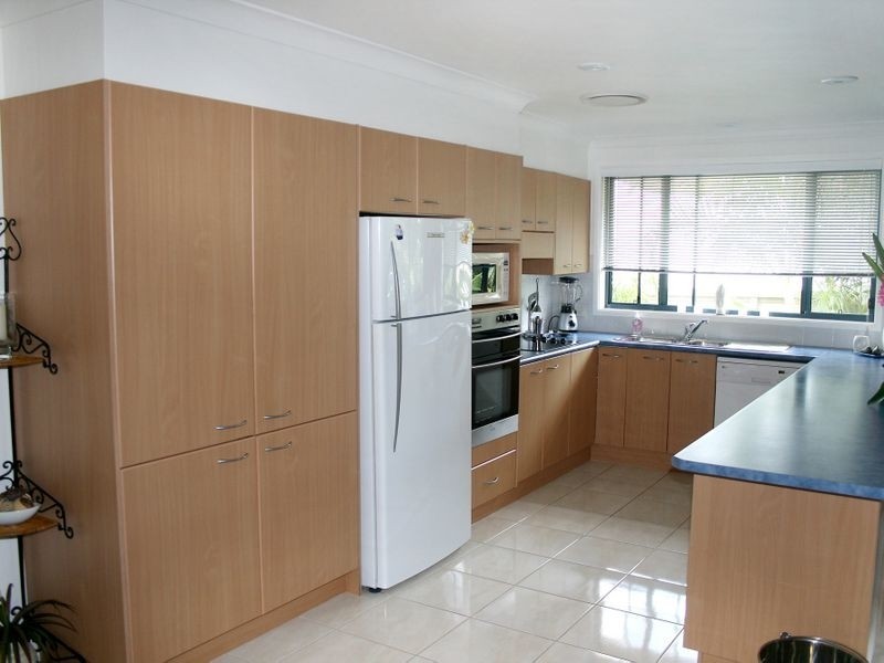 2 Tallarook Close, Dunbogan NSW 2443
