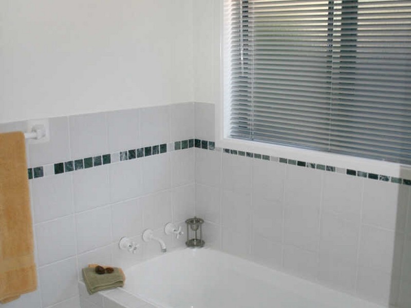 2 Tallarook Close, Dunbogan NSW 2443