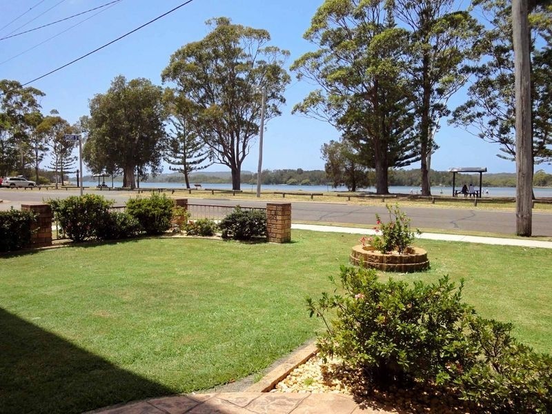 569 Ocean Drive, North Haven NSW 2443