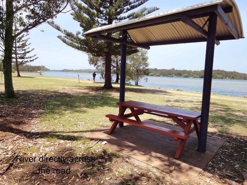 569 Ocean Drive, North Haven NSW 2443