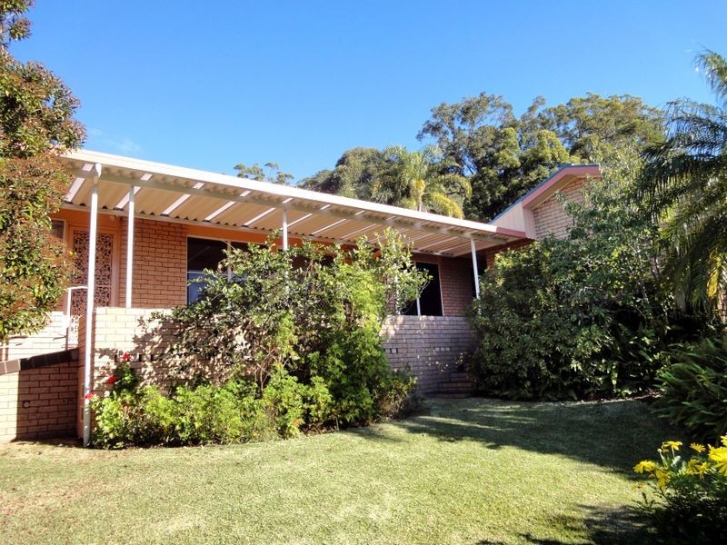 7 Waterview Crescent, Laurieton NSW 2443