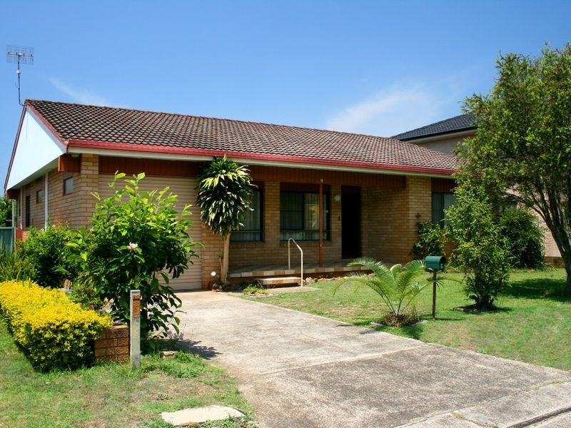 8 Lepemi Place, North Haven NSW 2443