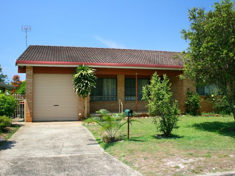 8 Lepemi Place, North Haven NSW 2443