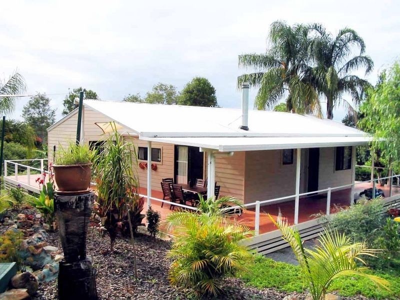 84 Isaacs Lane, Johns River NSW 2443