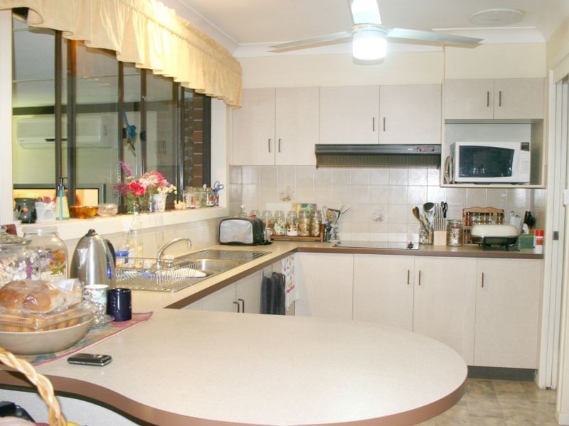 6 Cook Close, Laurieton NSW 2443