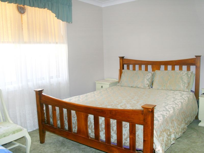 6 Cook Close, Laurieton NSW 2443