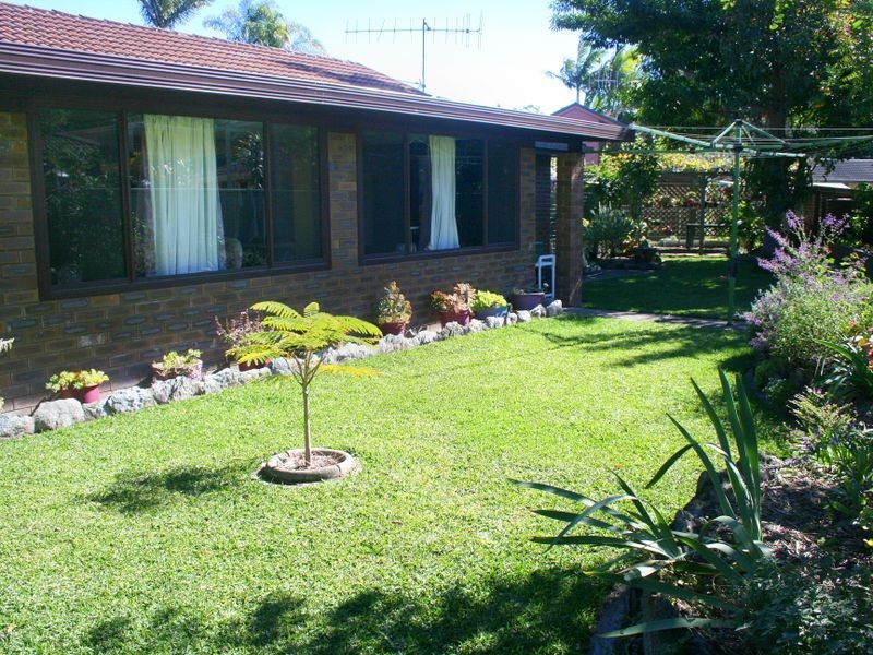 6 Cook Close, Laurieton NSW 2443