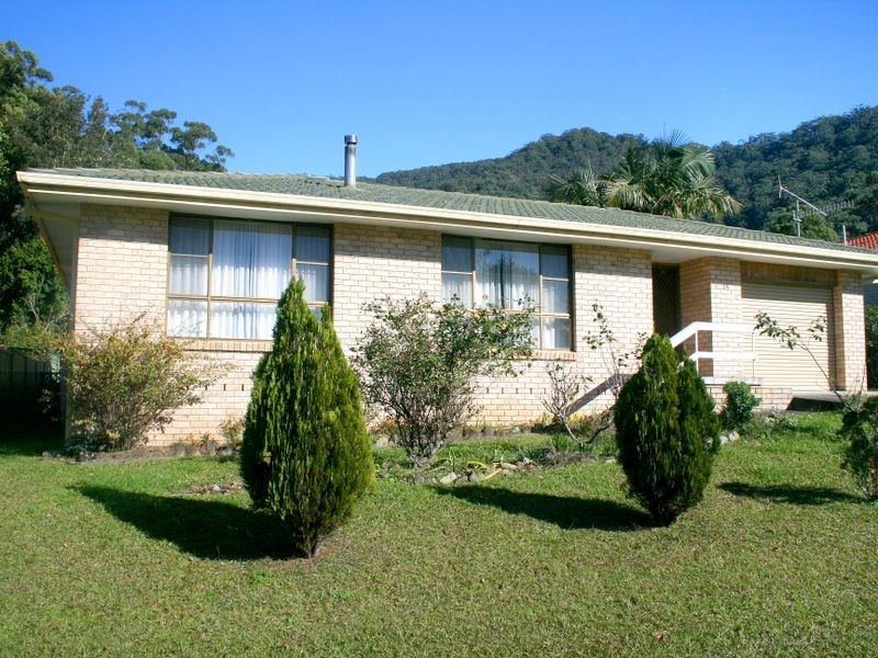 15 Elouera Place, Laurieton NSW 2443