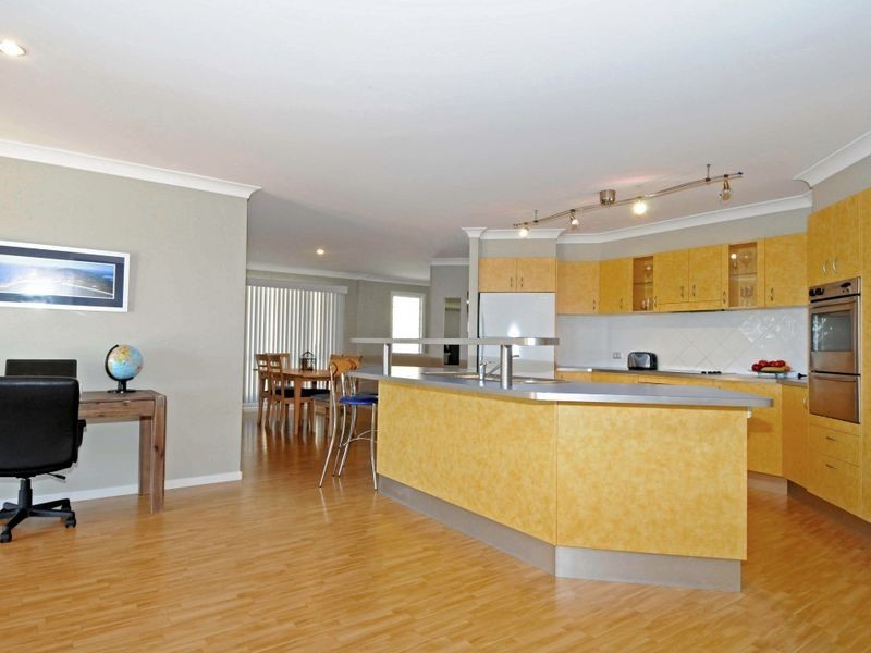 15 Kirmington Terrace, Laurieton NSW 2443