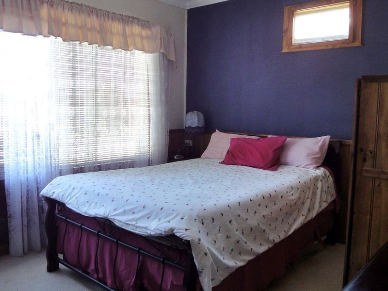 6 Lake Street, Laurieton NSW 2443