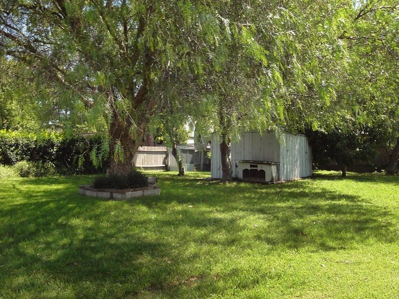 6 Lake Street, Laurieton NSW 2443