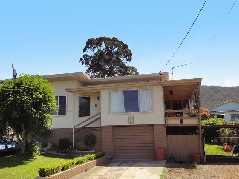 6 Lake Street, Laurieton NSW 2443