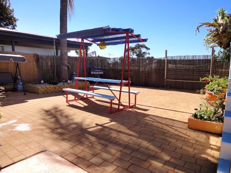 2/1 Mill Street, Laurieton NSW 2443