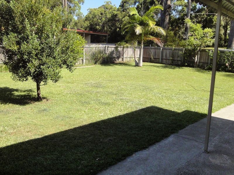 5 Lakeview Crescent, Laurieton NSW 2443