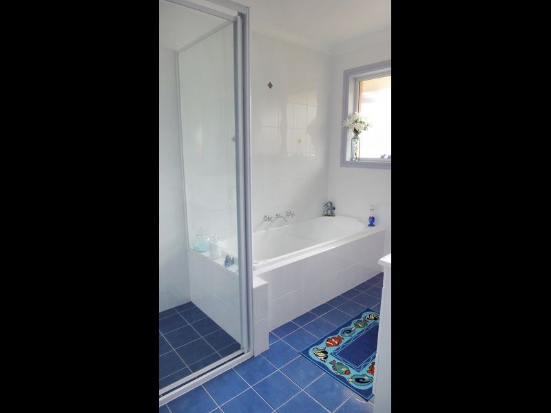 18 Alexander Close, Dunbogan NSW 2443