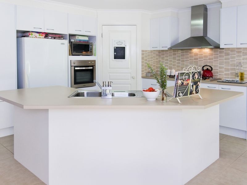 1 Cheesetree Place, Laurieton NSW 2443