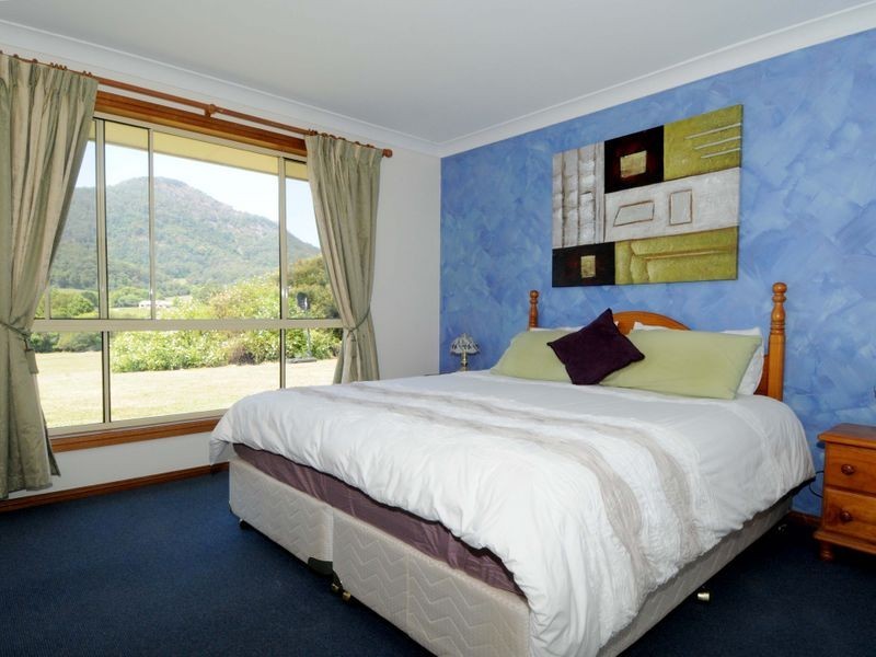 4 Crosses Lane, Hannam Vale NSW 2443