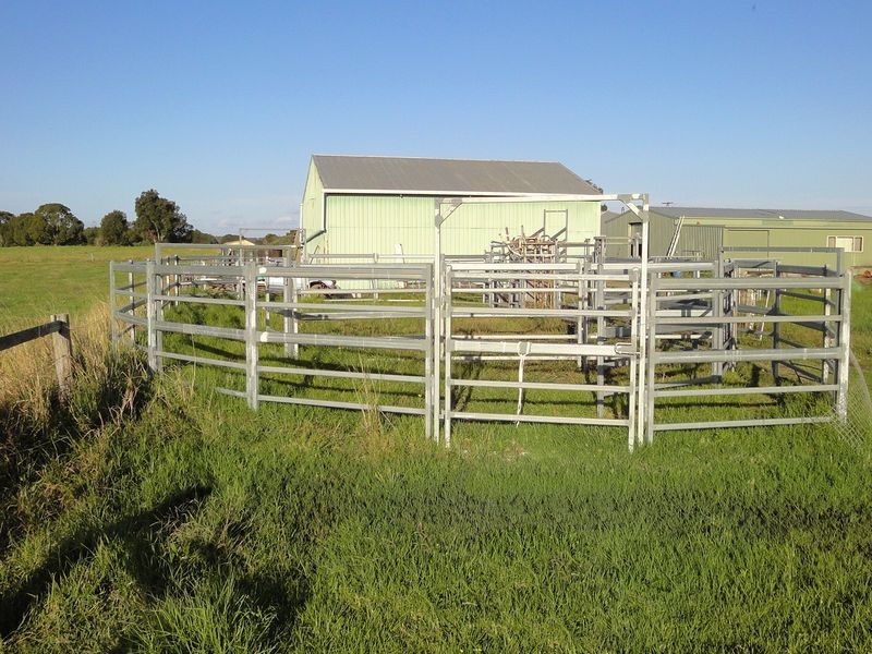 183 Henrys Lane, Moorland NSW 2443
