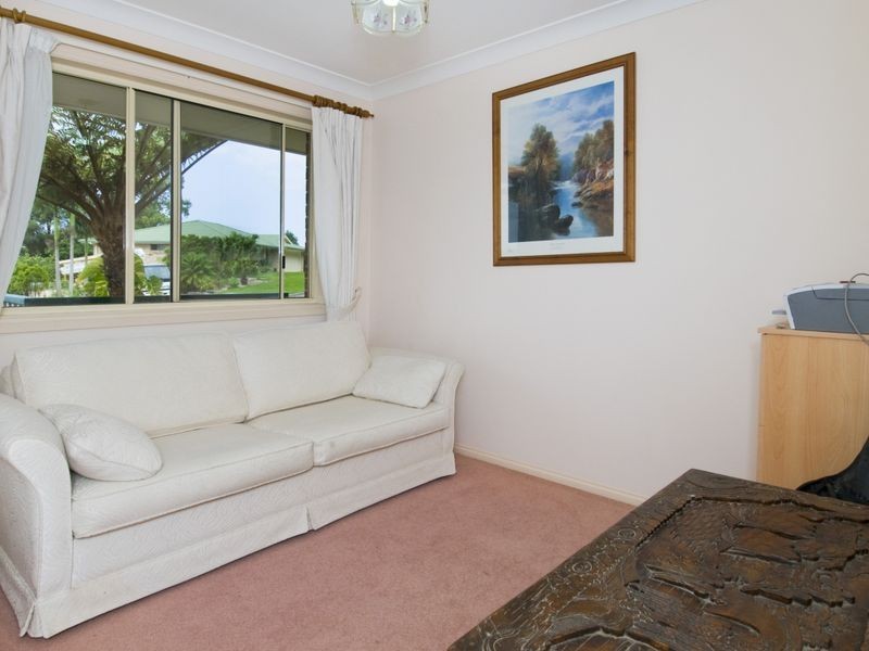 14 Waterview Crescent, Laurieton NSW 2443