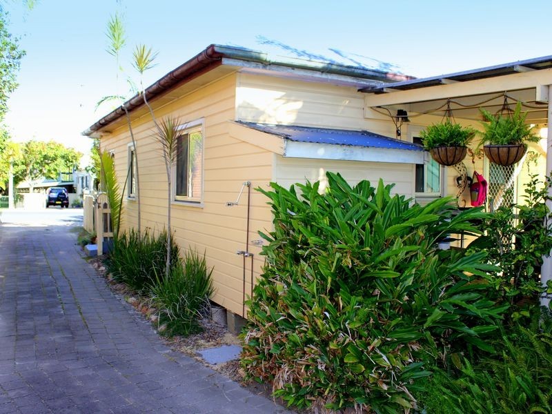 81 The Parade, North Haven NSW 2443