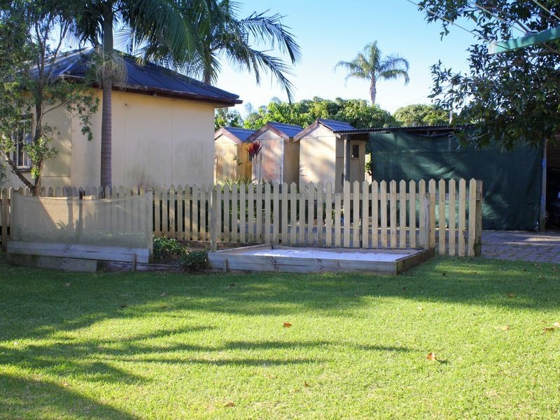81 The Parade, North Haven NSW 2443