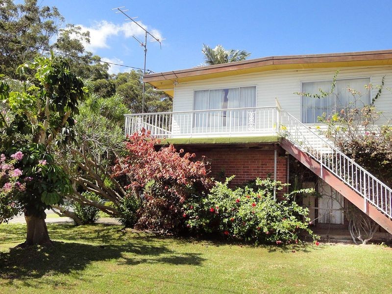 464 Ocean Drive, Laurieton NSW 2443