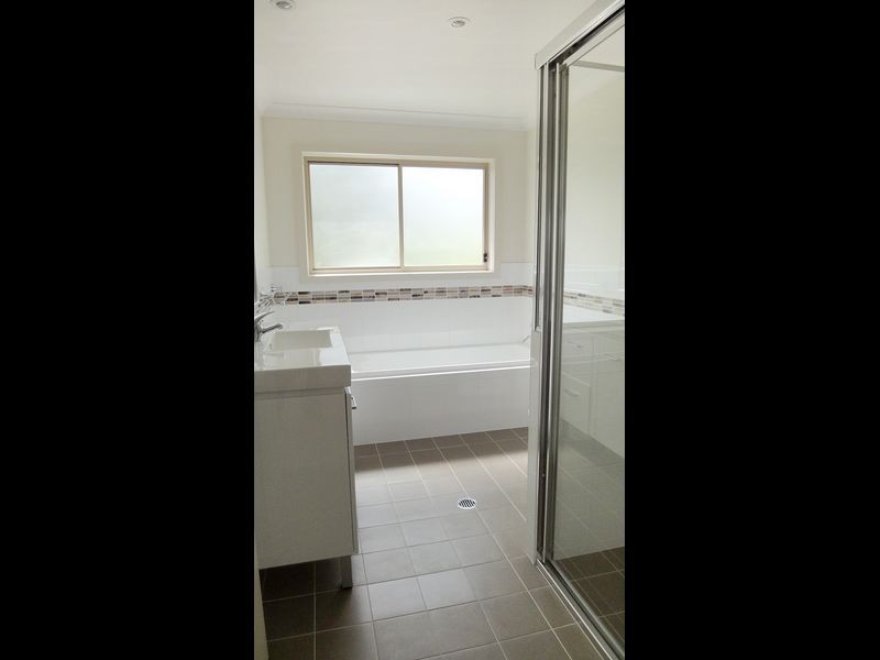 12 Admirals Circle, Laurieton NSW 2443