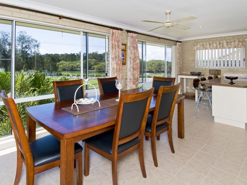 18 Camden Head Road, Dunbogan NSW 2443