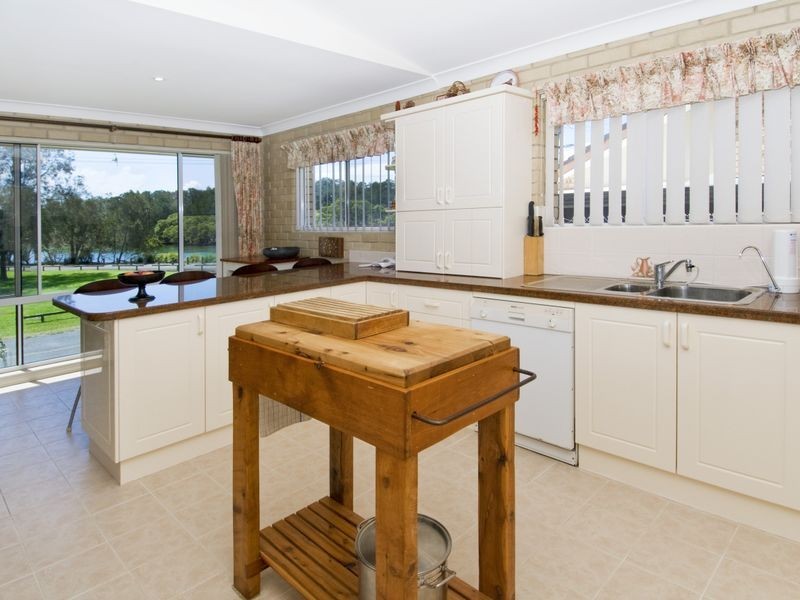 18 Camden Head Road, Dunbogan NSW 2443