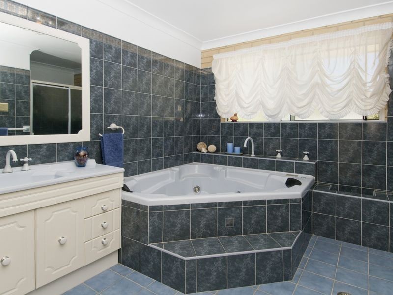 18 Camden Head Road, Dunbogan NSW 2443