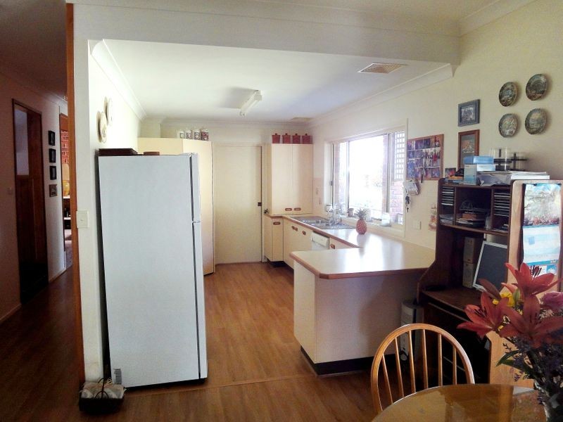 17 Lakeview Crescent, Laurieton NSW 2443