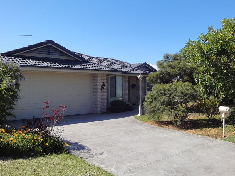 13 Rainbow Beach Drive, Bonny Hills NSW 2445