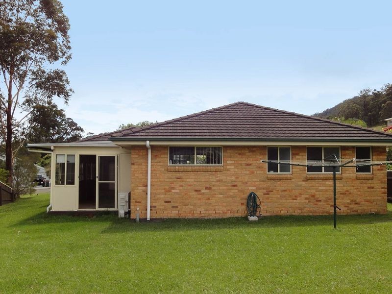 4 Fairwinds Avenue, Laurieton NSW 2443