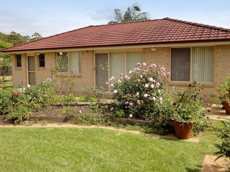 8 Lilli Pilli Close, Laurieton NSW 2443