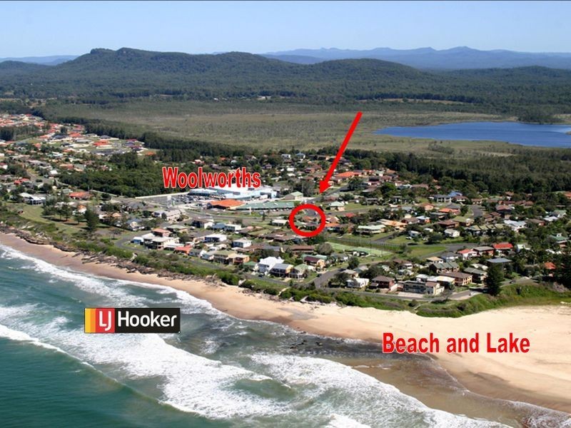 2/1614 Ocean Drive, Lake Cathie NSW 2445
