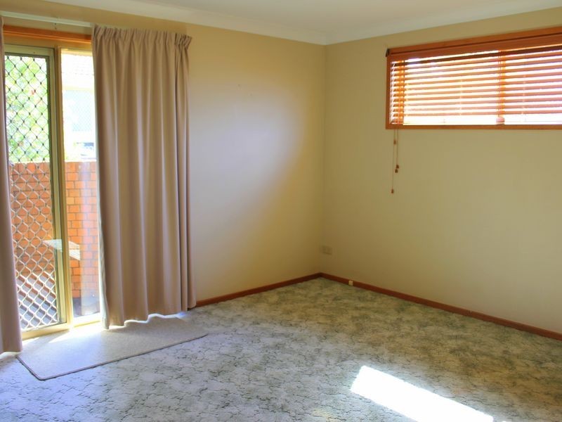 2/1614 Ocean Drive, Lake Cathie NSW 2445