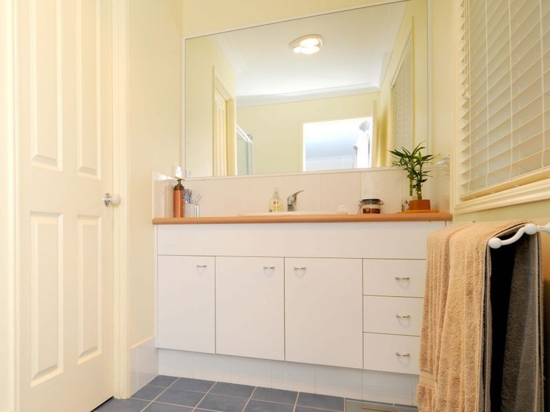 8 Prince Of Wales Drive, Dunbogan NSW 2443