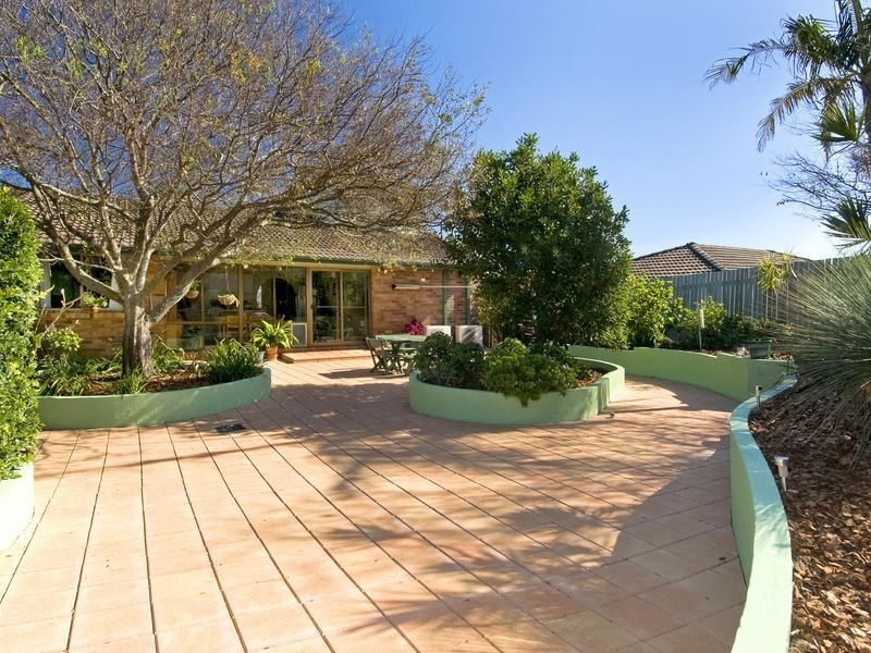 22 Bergalia Crescent, Dunbogan NSW 2443