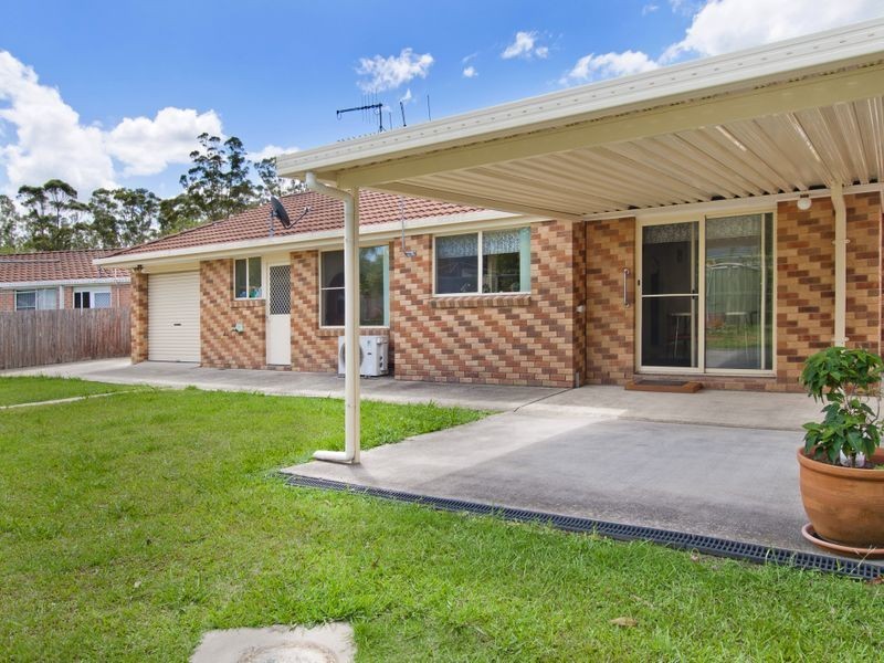 22 Honeysuckle Avenue, Laurieton NSW 2443