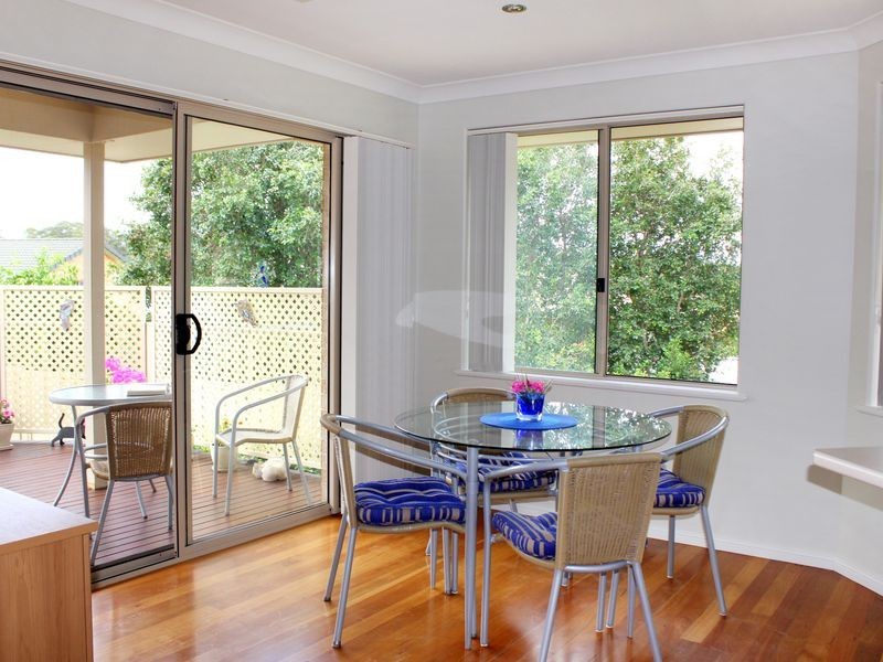 2/4 Reliance Crescent, Laurieton NSW 2443