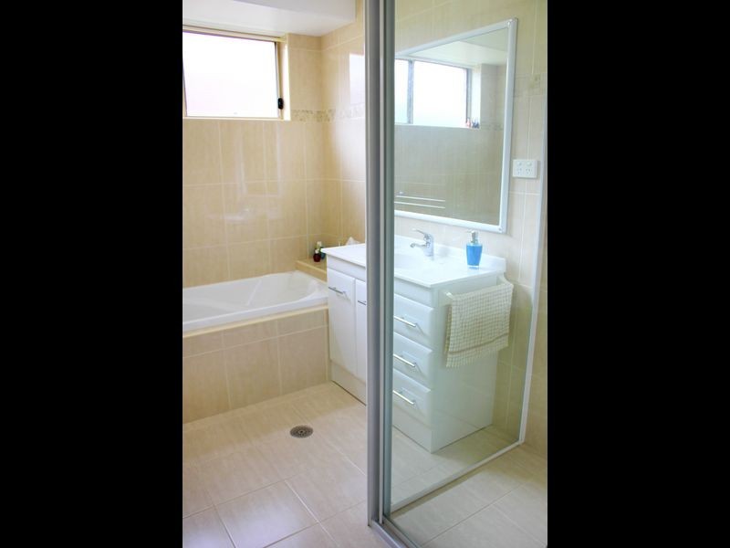 2/4 Reliance Crescent, Laurieton NSW 2443