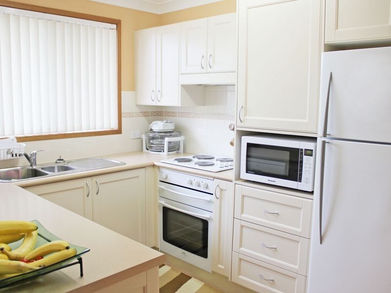 2/28 The Parade, North Haven NSW 2443