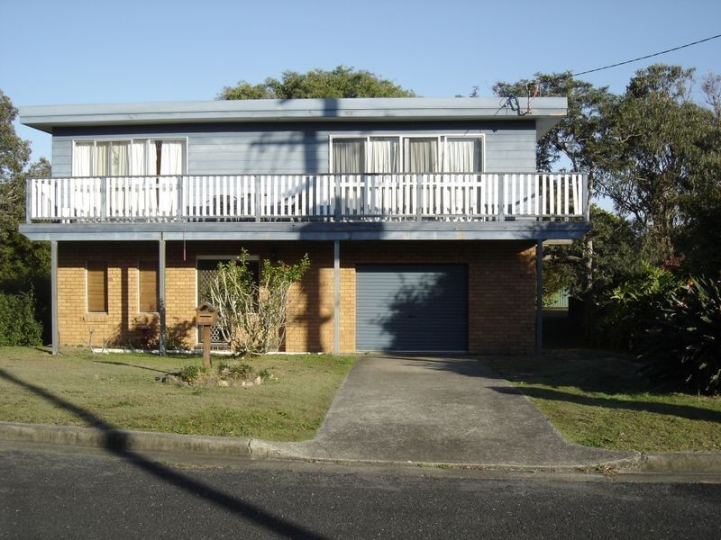 19 Bergalia Crescent, Dunbogan NSW 2443