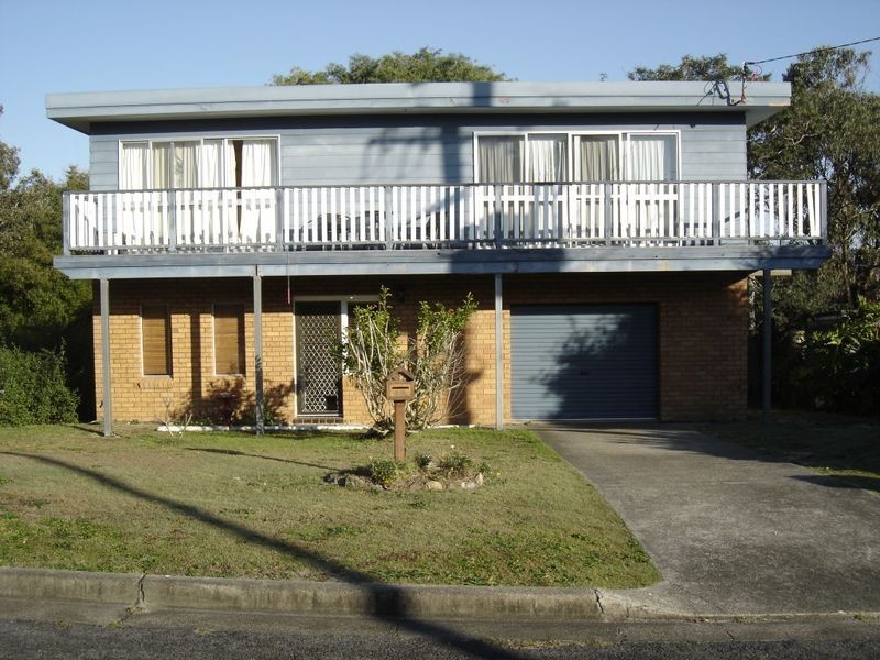 19 Bergalia Crescent, Dunbogan NSW 2443