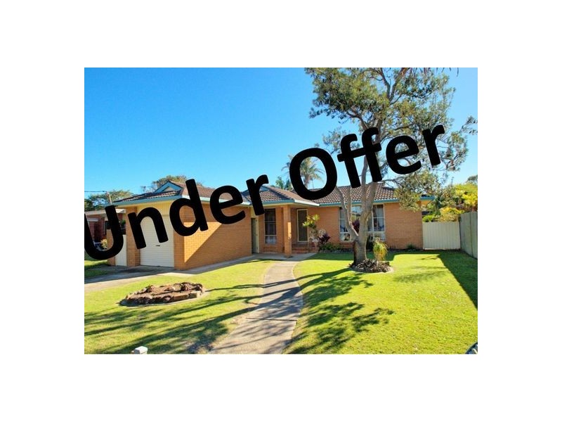 3 Koribah Avenue, Lake Cathie NSW 2445