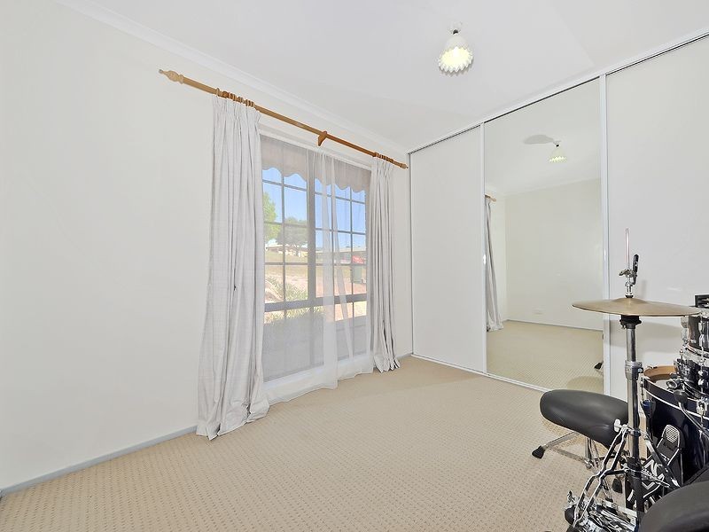 8 Upland Court, Golden Grove SA 5125