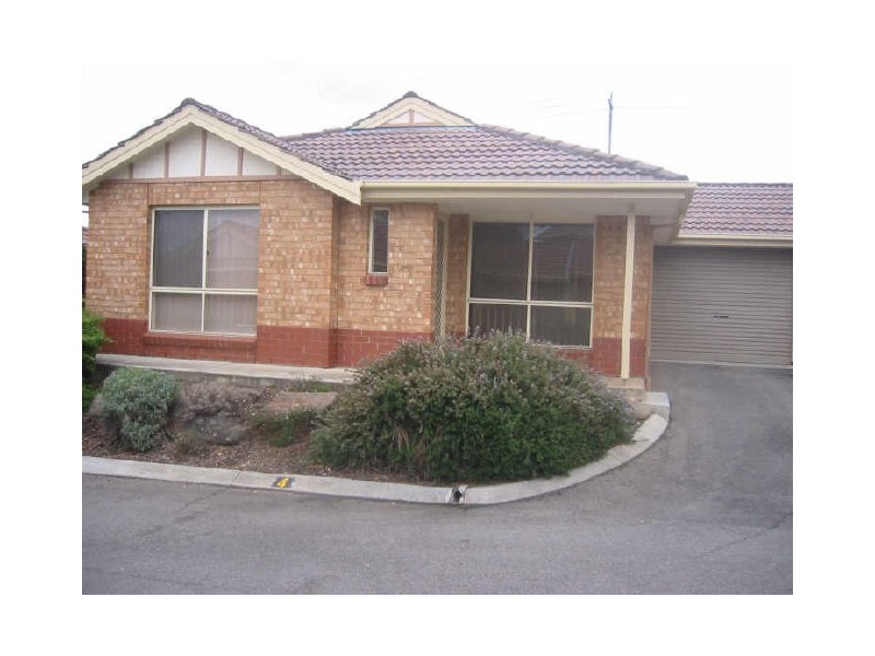 4/103 The Golden Way, Wynn Vale SA 5127